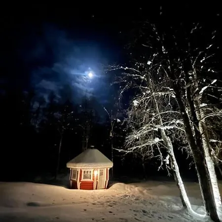 Moekki Luonnon Keskellae. Chalet Tervola
